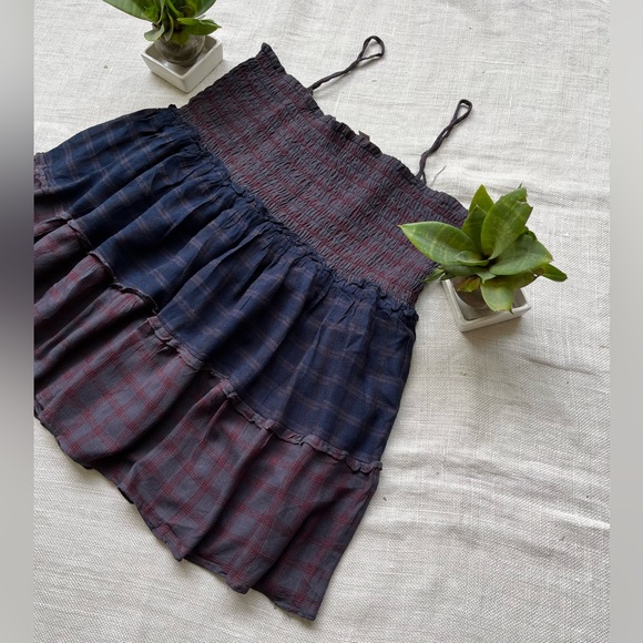 SOLD ❌ Brown and Blue Checked Smocked Top with noodle straps from LOFT - Picture 4 of 5